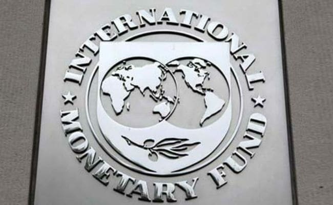 International Monetary Fund Says Pakistan Outlook 'Favourable', Warns Of Risks