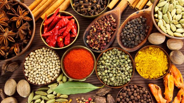 FSSAI ने इन 7 मसालों को सेहत के लिए बताया हानिकारक, इन्हें खाना कर दें आज ही बंद