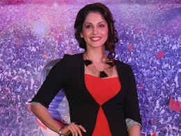 <i>Khallas</i> Girl Isha Koppikar Making a Comeback With This Film <i>Khallas</i> Girl Isha Koppikar Making a Comeback With This Film