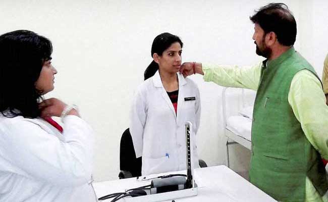 Jammu and Kashmir Minister 'Fixes' Woman Doctor's Collar, Image Goes Viral