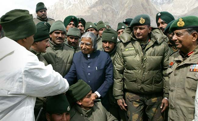 When President APJ Abdul Kalam Visited Jawans at Siachen
