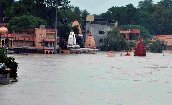 मध्य प्रदेश : कई हिस्सों में बाढ़ के हालात, अब तक 37 मरे