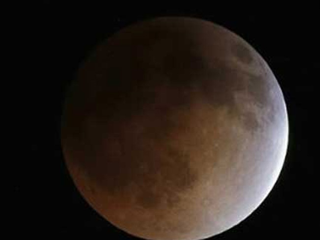 Indian Rocket To Land On Moon In 2017; To Launch Solar Mission