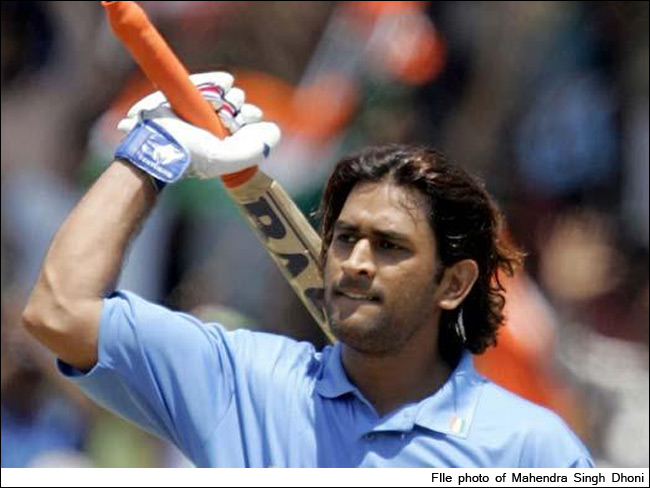 जब धोनी के स्टाइल पर फिदा हो गए परवेज मुशर्रफ...