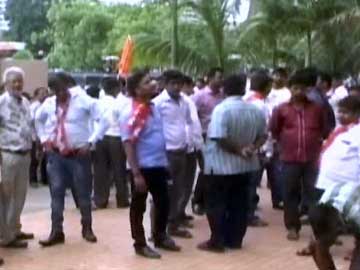 मुंबई : मांसाहारी खान-पान से नाराज़ सोसायटी के लोगों ने इस अभिनेता के साथ की बदसलूकी