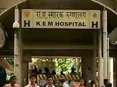 Over 4,000 Doctors Begin Indefinite Strike in Maharashtra