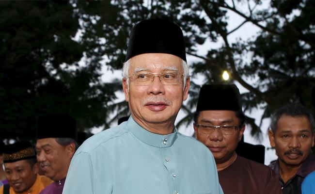 Malaysia PM Reasserts Command With National Day Celebrations