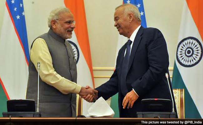 PM Modi Presents Uzbek President Amir Khusrau's Poetry