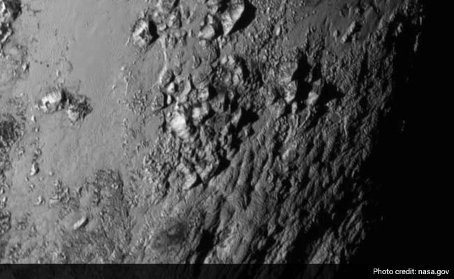 Mysterious Icy Plains Glimpsed on Pluto's Surface