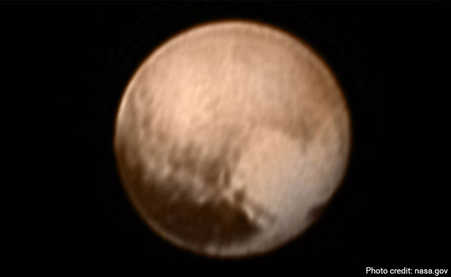 NASA's Probe Beams Back New Pluto Images