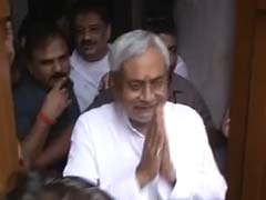 Nitish Kumar Begins Knock-on-Doors Campaign, Designed by Former Aide of PM Modi