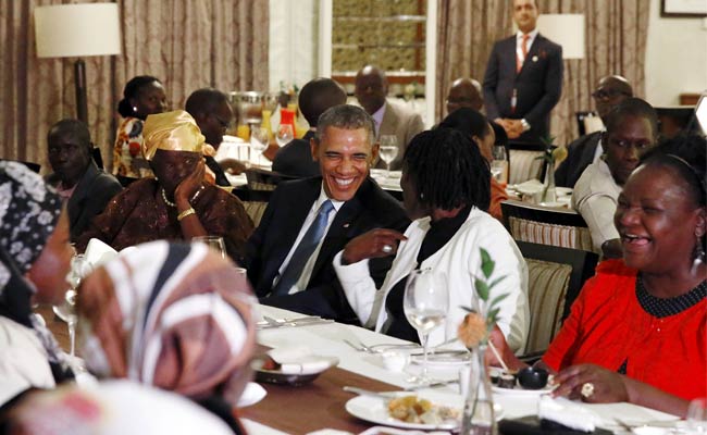 Barack Obama Dines With Kenyan Family After Arriving in Father's Homeland