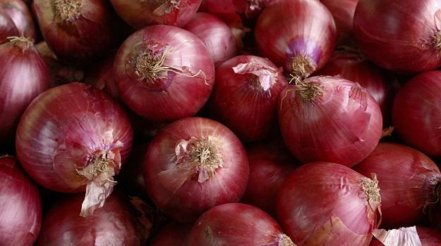 This Will Make Your Eyes Tear: Onion Prices Soar by 70%, Highest in 2 Years!