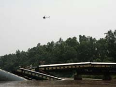 Train Carrying Pakistan Troops Plunges Into Canal, Officials Suspect Sabotage