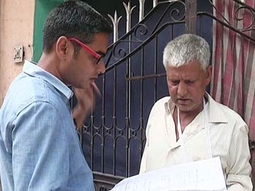 दिल्ली नगर निगम में खास लोगों को दी जा रही है आम लोगों की पेंशन