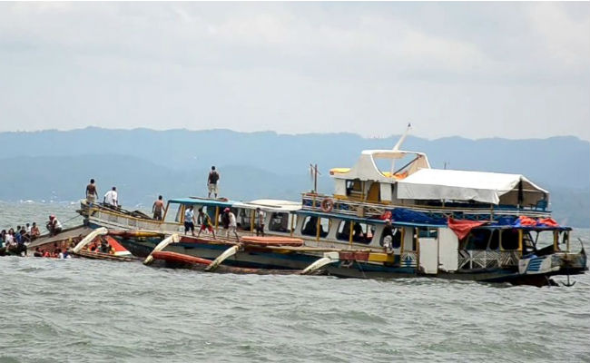 Divers Search for Missing After Philippine Ferry Sinks, 38 Dead