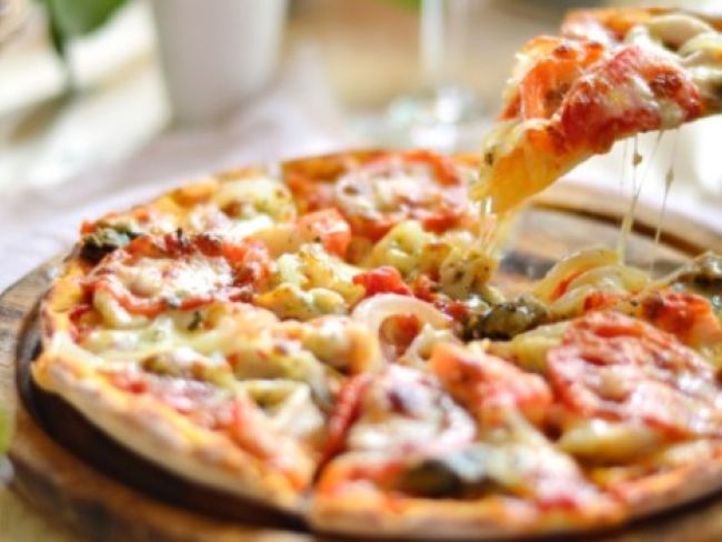 US Eatery Offers Free Pizzas For A Year Reward To Nab Burglar