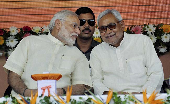 pm modi nitish kumar smiling