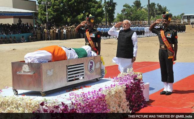 PM Modi Leads Thousands in Paying Homage to People's President APJ Abdul Kalam