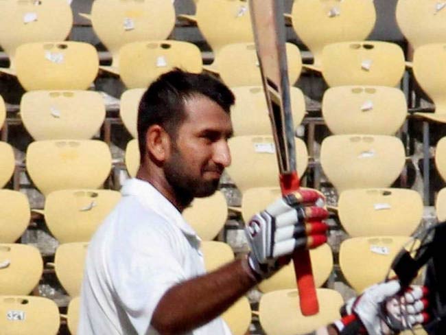 टीम इंडिया के टॉप बल्‍लेबाज चेतेश्‍वर पुजारा को फ्लू, दूसरे दिन नहीं की फील्‍डिंग