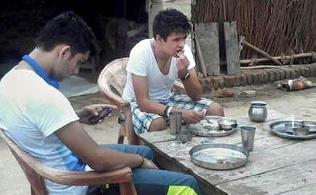 Priyanka Gandhi Vadra's Son Rehan Pays a Surprise Visit to Amethi