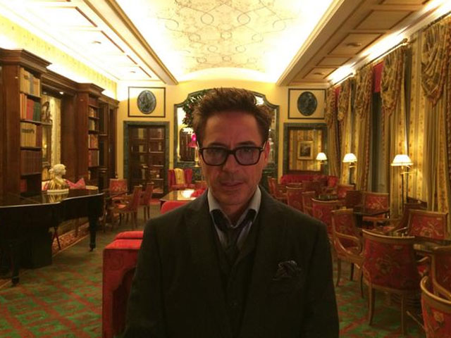 Robert Downey Jr to Produce Political Drama for Warner Bros