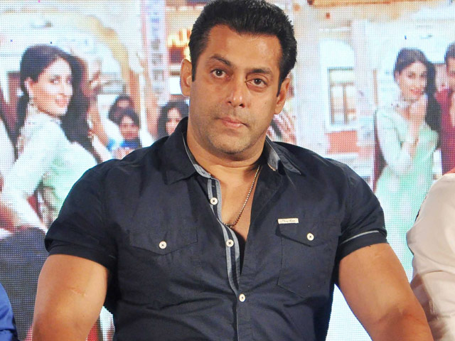 Salman Khan: Haven't Seen <i>Fan</i> Teaser, But Know it's Superb