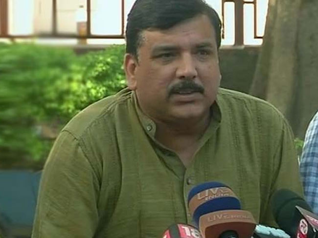 Union Minister's Remarks on Gita Lessons in school Irresponsible, Says AAP