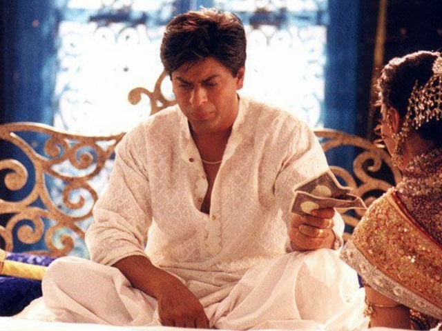 13 Years Later, Shah Rukh Khan's Dubsmash Tribute to Devdas