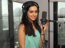 श्रद्धा कपूर सीख रहीं हैं 'रॉक संगीत' श्रद्धा कपूर सीख रहीं हैं 'रॉक संगीत'