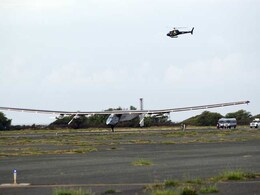 Solar Impulse Arrives in Hawaii, Completing Historic Flight Solar Impulse Arrives in Hawaii, Completing Historic Flight