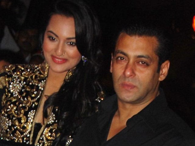 Sonakshi Sinha Dubsmashes Salman Khan's Bajrangi Line