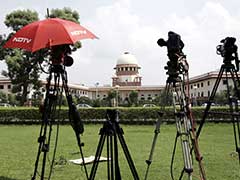 कर्नाटक हिजाब बैन मामले में सुप्रीम कोर्ट से जल्द सुनवाई की मांग, बेंच के गठन पर विचार करेंगे CJI