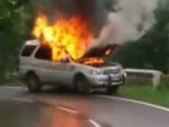 SUV Catches Fire in Hills, Passengers Unhurt, Traffic Jam