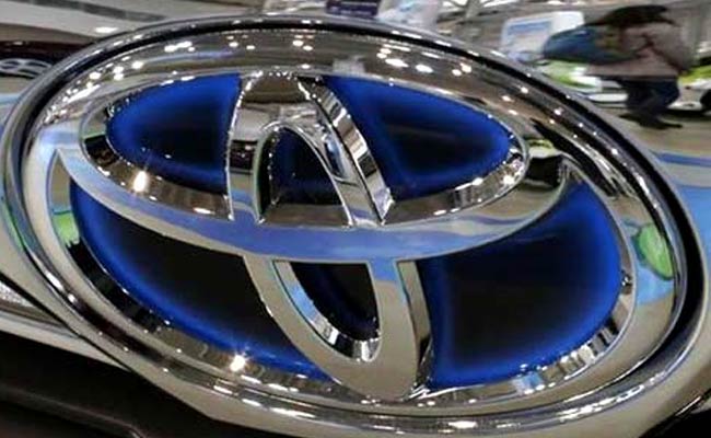 Toyota Recalls 625,000 Hybrid Cars Globally for Software Glitch