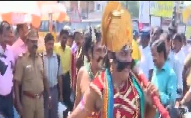 Don't Give Me Work to Do, Says the Lord of Death in Tamil Nadu's Helmet Campaign