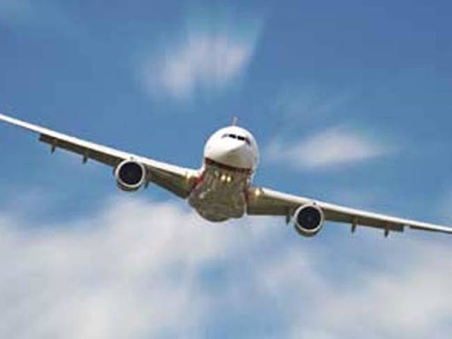 एयर इंडिया का विमान बीच उड़ान से वापस लौटा