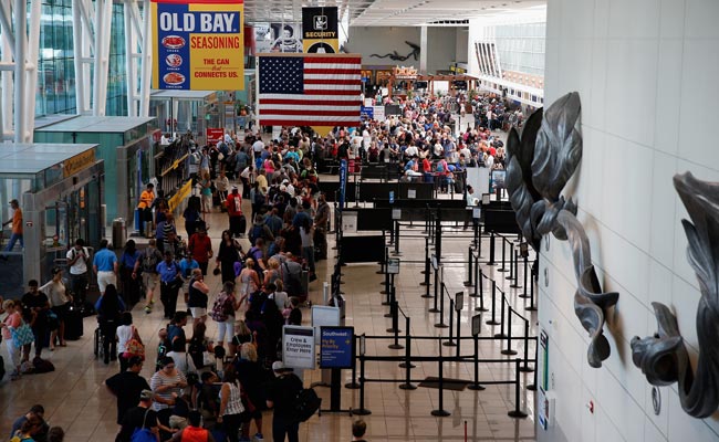 Glitch That Canceled More than 400 US Flights is Fixed: Authorities