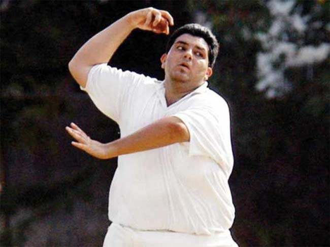 गब्बर के बेटे ने दिखाया क्रिकेट में कमाल, शोले की सालगिरह पर लिए 5 विकेट