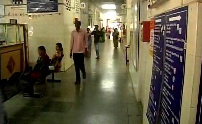 Ahead of Polls, A Thumbs Up for Jayalalithaa's 'Amma' Prescription