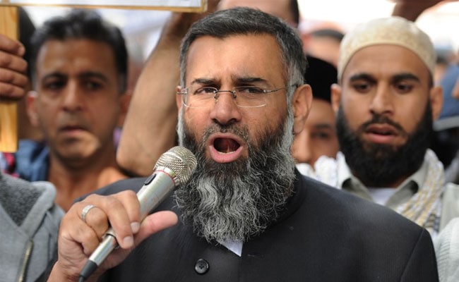 UK Islamist Preacher Anjem Choudary Remanded In Custody On Terror Charges