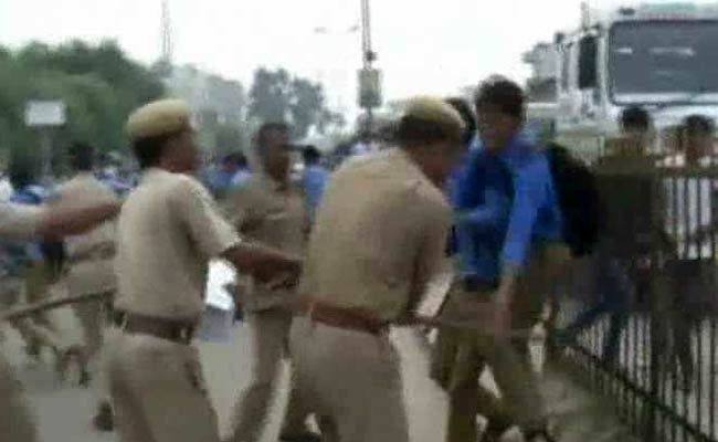 Protesting Against a Shortage of Teachers, Students Lathicharged in Rajasthan