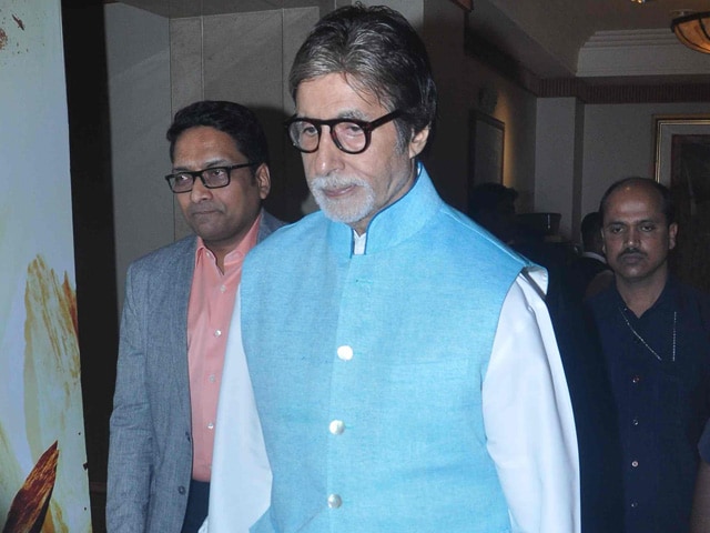 Amitabh Bachchan Goes to Cops Over 'Dirty Abusive SMS'