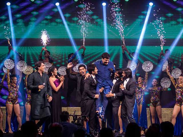 At Chiranjeevi's 60th Birthday, Bachchans, Salman Add Bollywood <i>Tadka</i>