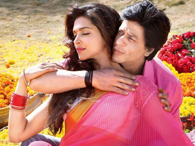 Shah Rukh Khan Thanks <i>Chennai Express</i> Team on Anniversary