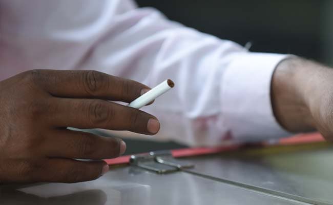 सिगरेट पर बड़ी चेतावनी के मामले में अपनी बात से पीछे हटा स्वास्थ्य मंत्रालय