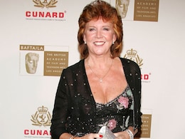 Singer Cilla Black Dies at 72, Tributes Pour in on Twitter Singer Cilla Black Dies at 72, Tributes Pour in on Twitter