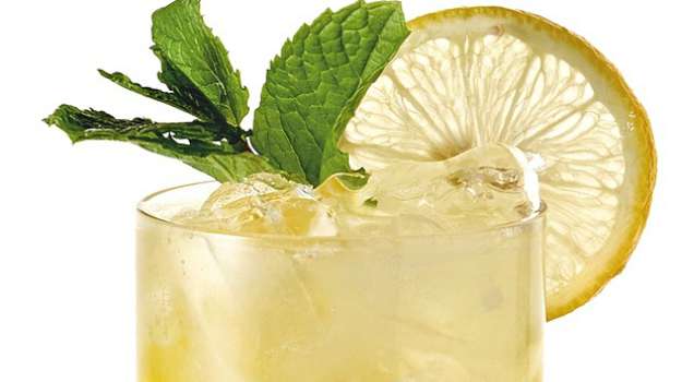 The Good Mixer: Elderflower Collins Cocktail Recipe