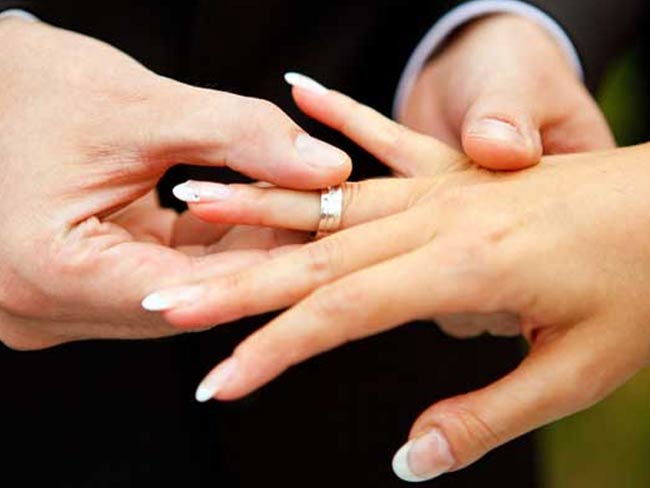 किले की दीवार पर अंतरंग संबंध बनाते वक्त गिरने से कपल की मौत