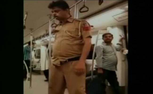 Drunken Cop Caught on Delhi Metro Camera Suspended